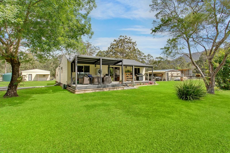 33 Johns River Road, Johns River NSW 2443