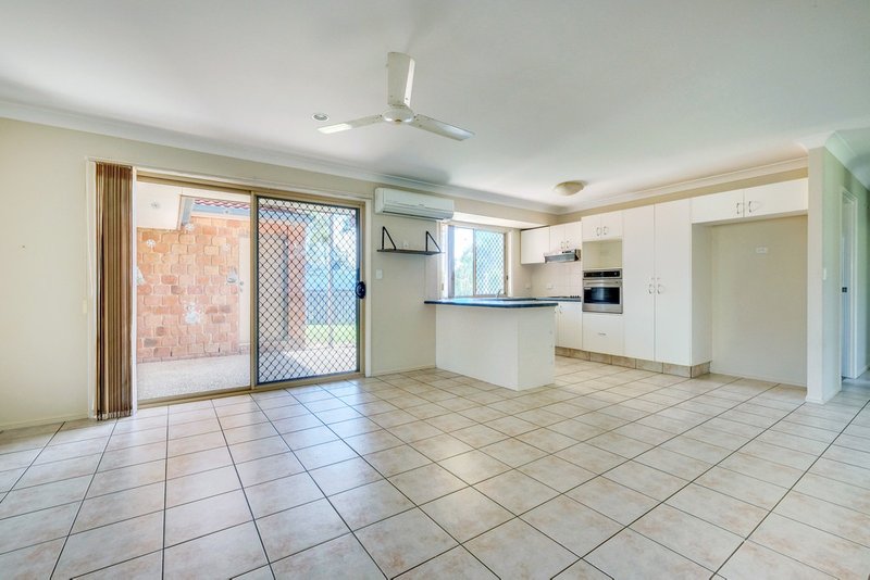 Photo - 33 Jubilee Avenue, Forest Lake QLD 4078 - Image 3