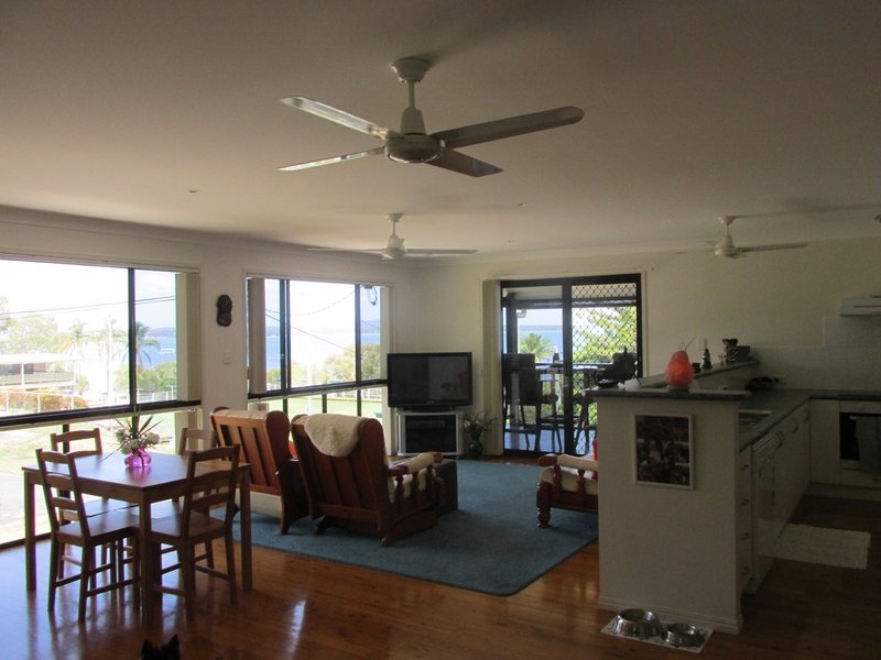 Photo - 33 Kalara Street, Macleay Island QLD 4184 - Image 6