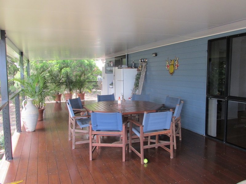 Photo - 33 Kalara Street, Macleay Island QLD 4184 - Image 11