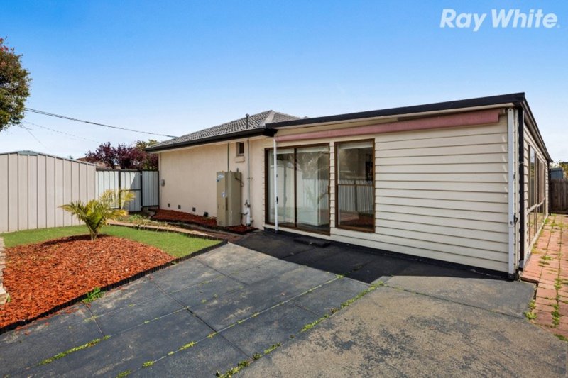 Photo - 33 Kandra Street, Dandenong North VIC 3175 - Image 10