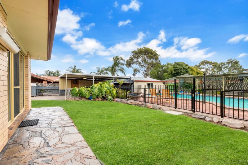 Photo - 33 Kathleen Street, Morphett Vale SA 5162 - Image 5