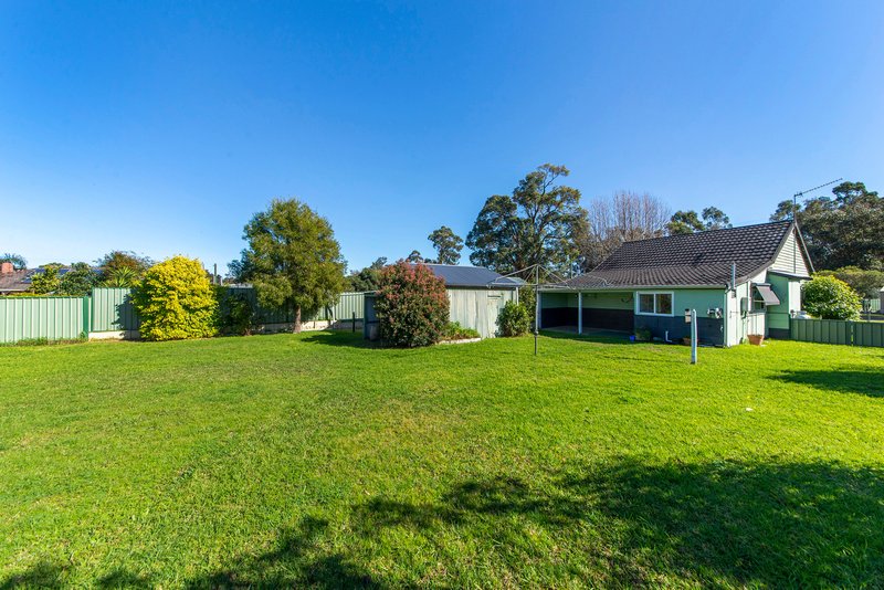 Photo - 33 Kearney Street, Nannup WA 6275 - Image 11