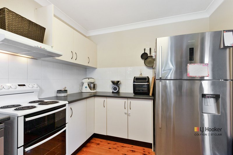 Photo - 33 Kennelly Street, Colyton NSW 2760 - Image 5