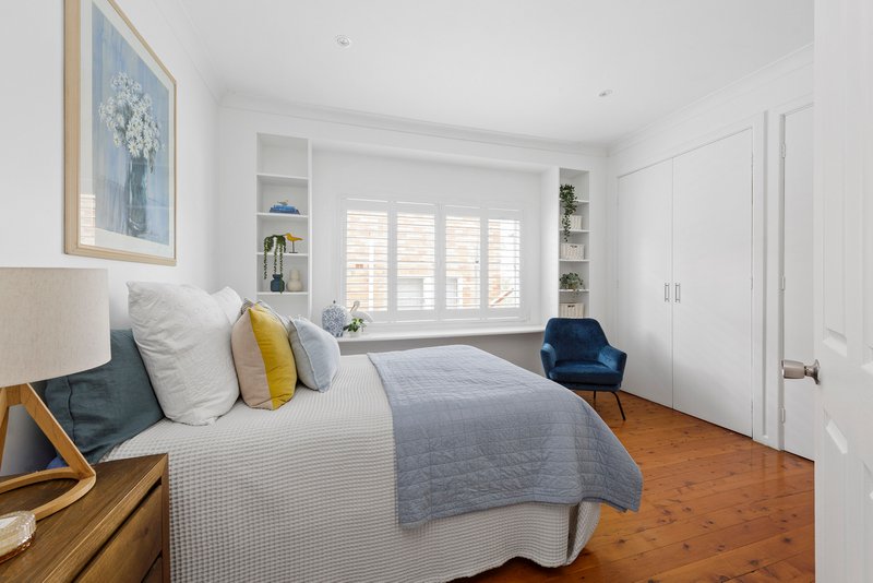 Photo - 33 Kenneth Road, Manly Vale NSW 2093 - Image 6