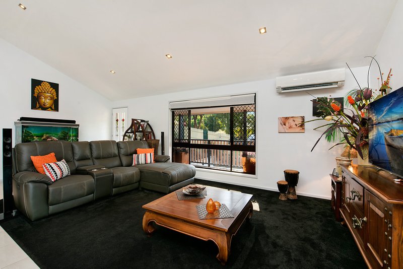 Photo - 33 Kerenjon Avenue, Buderim QLD 4556 - Image 4