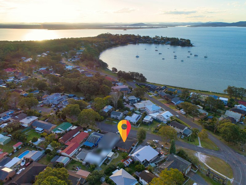 Photo - 33 King Albert Avenue, Tanilba Bay NSW 2319 - Image 2