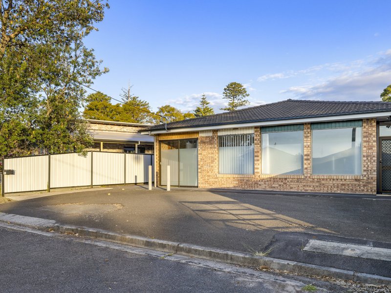 Photo - 33 King Albert Avenue, Tanilba Bay NSW 2319 - Image 11