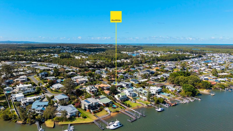 Photo - 33 Lachlan Drive, Coomera QLD 4209 - Image 13