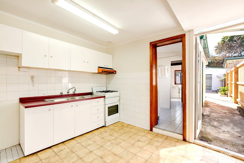 Photo - 33 Lackey Street, St Peters NSW 2044 - Image 2