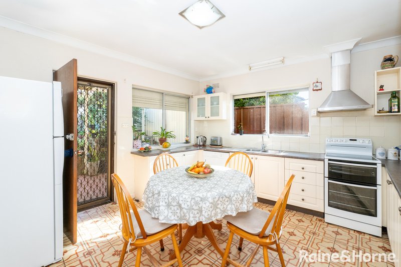 Photo - 33 Lamrock Ave , Russell Lea NSW 2046 - Image 7