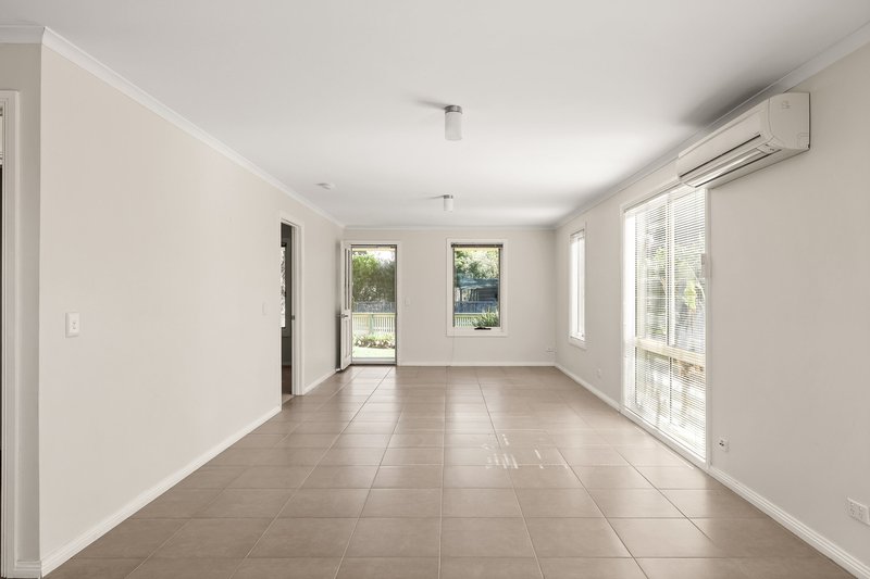 Photo - 33 Lansell Road, Cowes VIC 3922 - Image 4