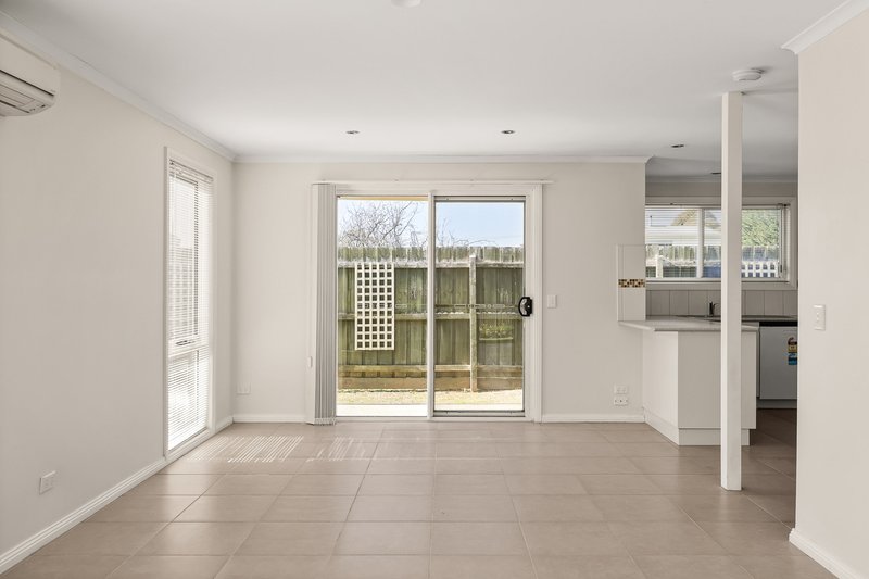 Photo - 33 Lansell Road, Cowes VIC 3922 - Image 7