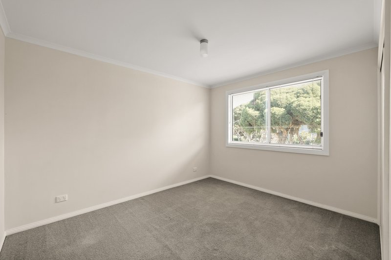 Photo - 33 Lansell Road, Cowes VIC 3922 - Image 8