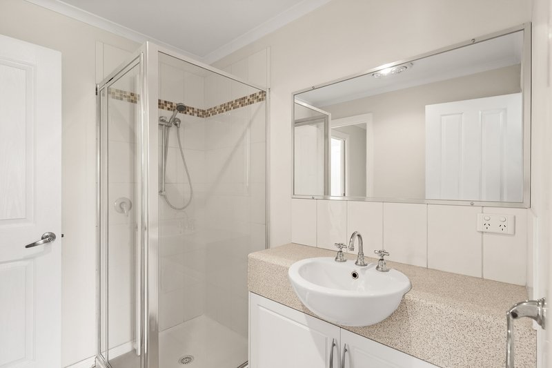 Photo - 33 Lansell Road, Cowes VIC 3922 - Image 9