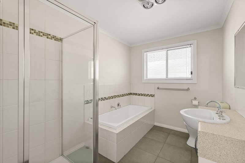 Photo - 33 Lansell Road, Cowes VIC 3922 - Image 10