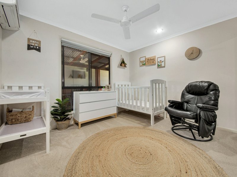 Photo - 33 Latrobe Street, Tannum Sands QLD 4680 - Image 9