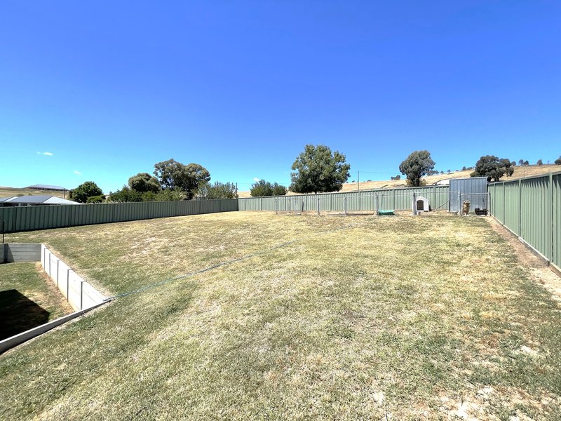 Photo - 33 Lawson Drive, Gundagai NSW 2722 - Image 16