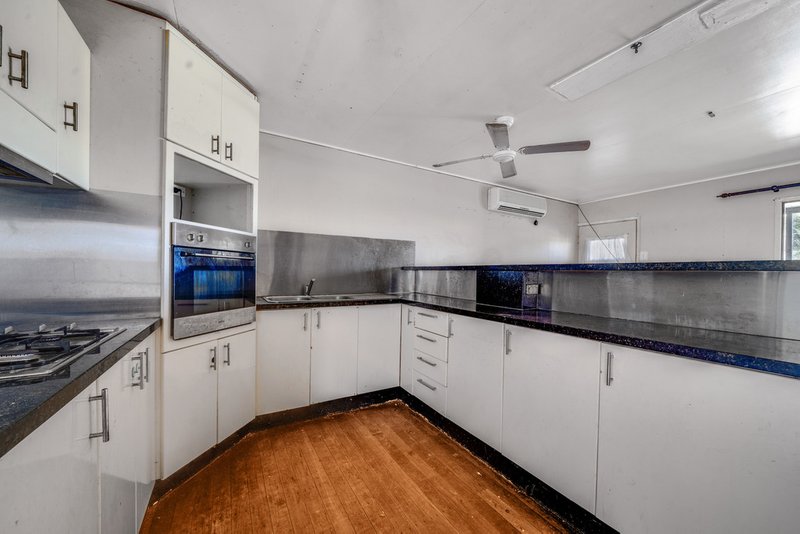 Photo - 33 Leichhardt Street, Logan Central QLD 4114 - Image 10