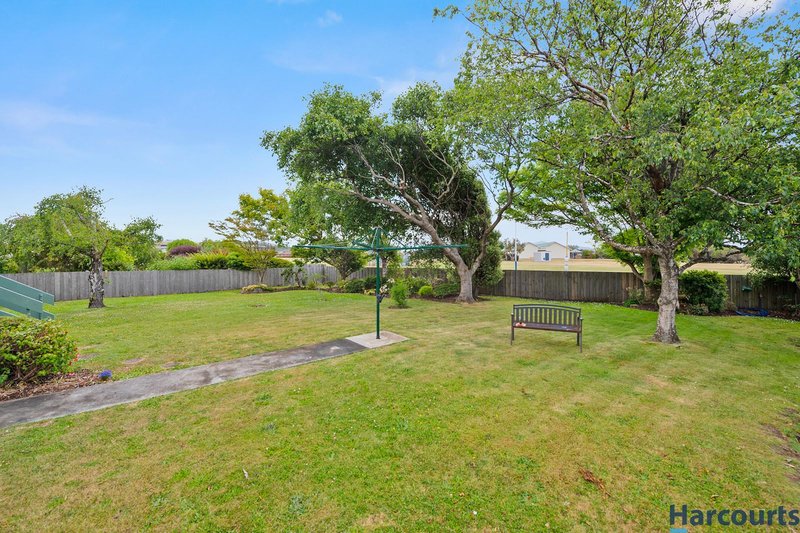 Photo - 33 Leighlands Avenue, Ulverstone TAS 7315 - Image 14