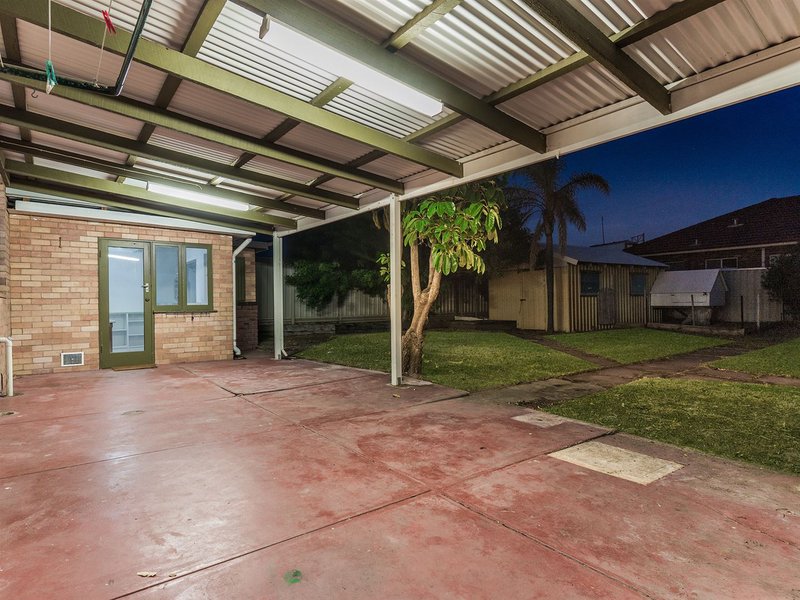 Photo - 33 Lewington Street, Rockingham WA 6168 - Image 9