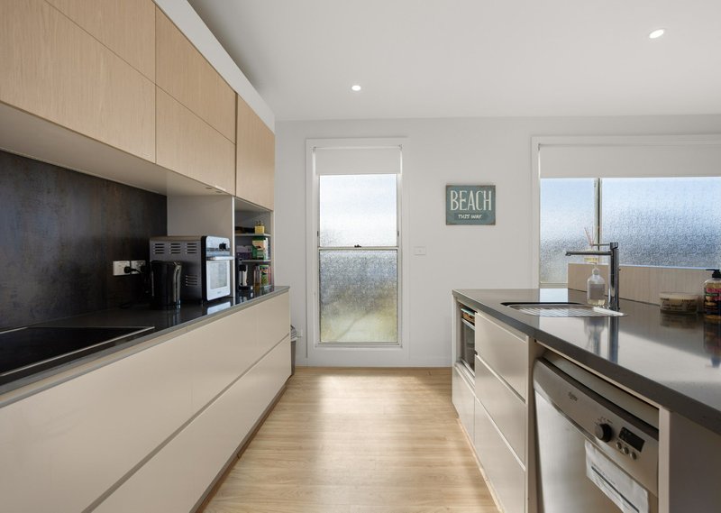 Photo - 33 Lewis Street, Old Bar NSW 2430 - Image 5