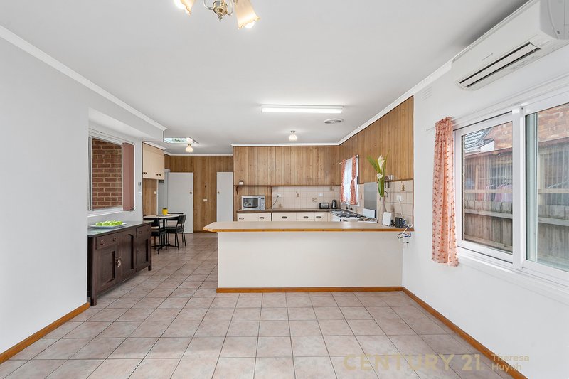 Photo - 33 Lewis Street, Springvale VIC 3171 - Image 3