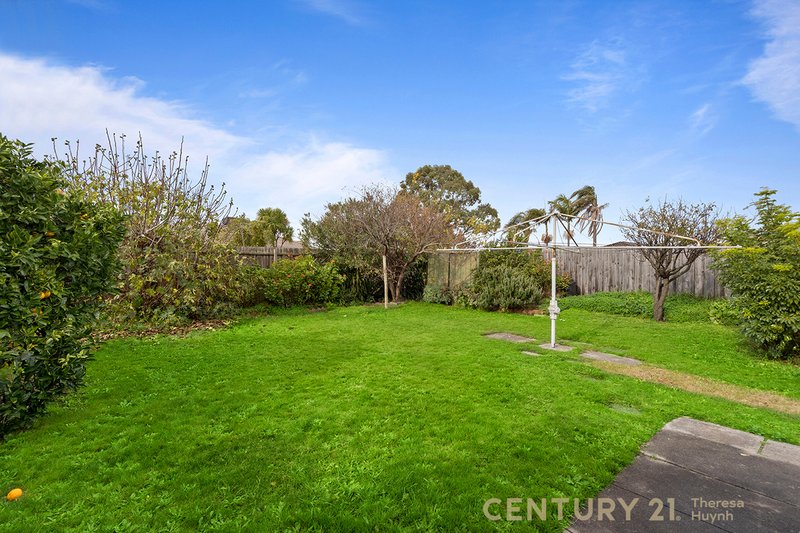 Photo - 33 Lewis Street, Springvale VIC 3171 - Image 12