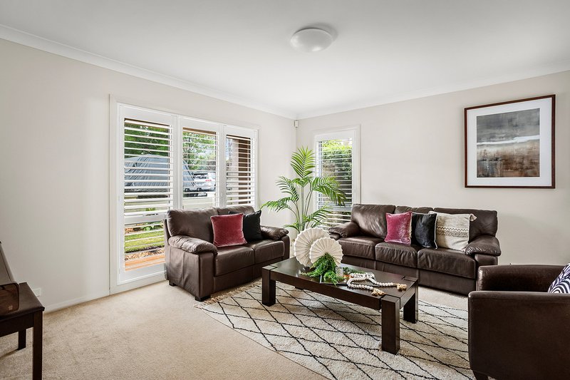 Photo - 33 Leyburn Street, Stanhope Gardens NSW 2768 - Image 2