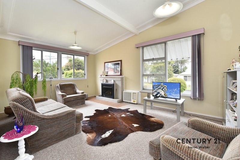 Photo - 33 Lister Avenue, Beresfield NSW 2322 - Image 2