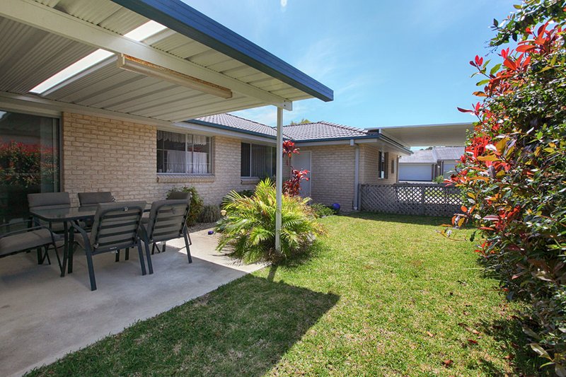 Photo - 33 Livistona Drive, Forster NSW 2428 - Image 7