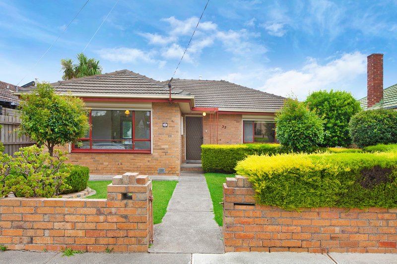 33 Lloyd Avenue, Reservoir VIC 3073