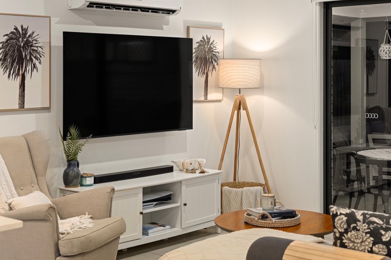 Photo - 33 Lochridge Street, Thornlands QLD 4164 - Image 6