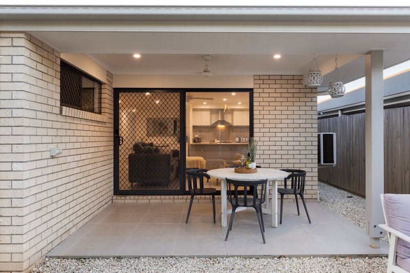 Photo - 33 Lochridge Street, Thornlands QLD 4164 - Image 14