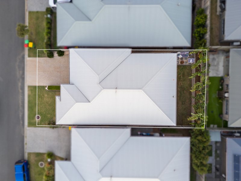 Photo - 33 Lochridge Street, Thornlands QLD 4164 - Image 16