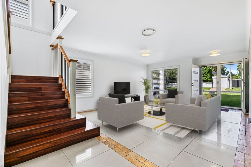 Photo - 33 Longland Street, Redcliffe QLD 4020 - Image 3