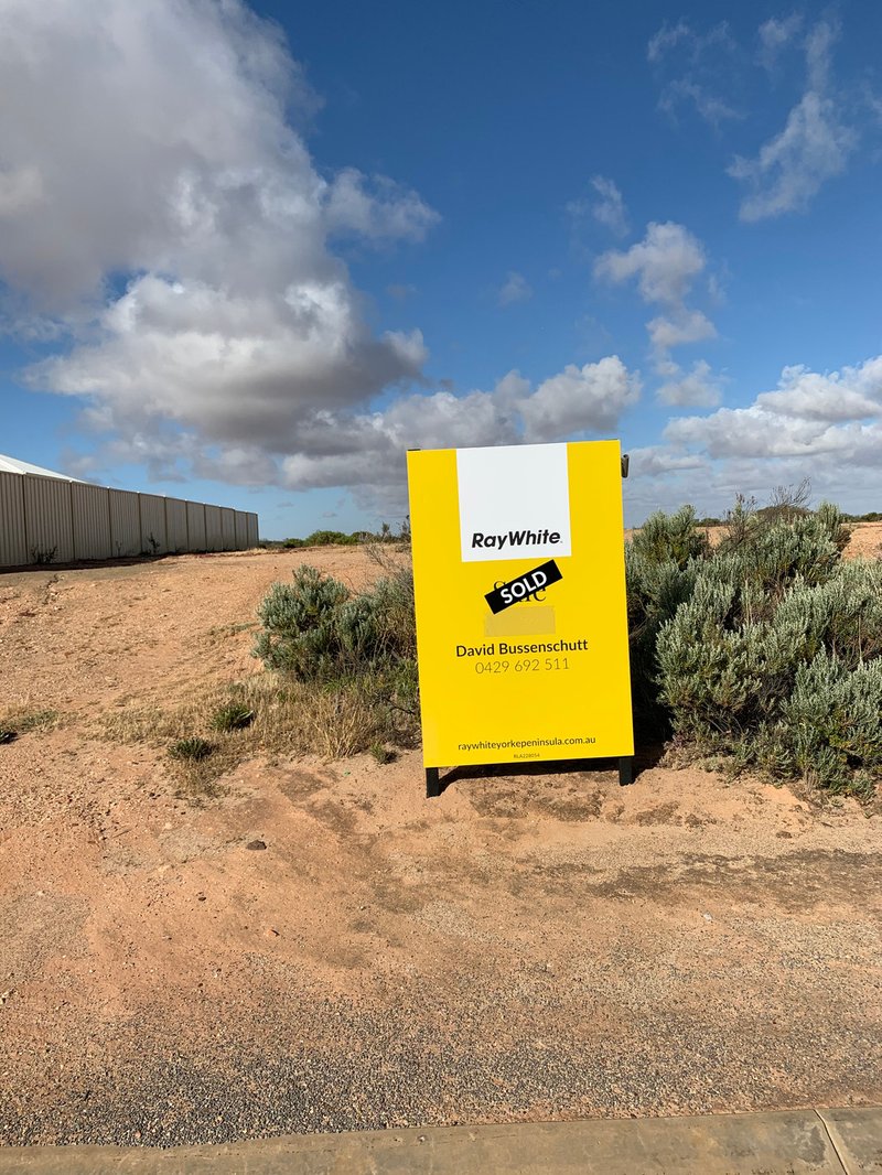 33 (Lot 180) Pommern Way, Wallaroo SA 5556