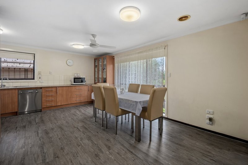 Photo - 33 Madera Drive, Thomastown VIC 3074 - Image 5