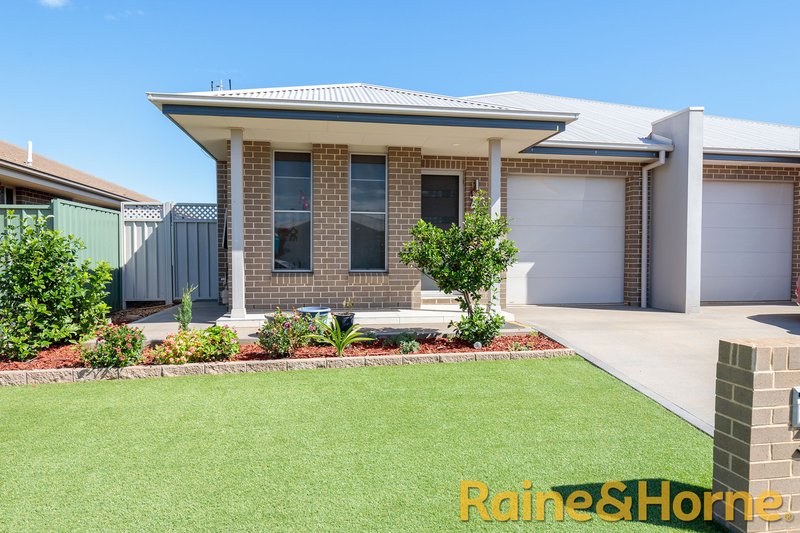 33 Magnolia Boulevard, Dubbo NSW 2830