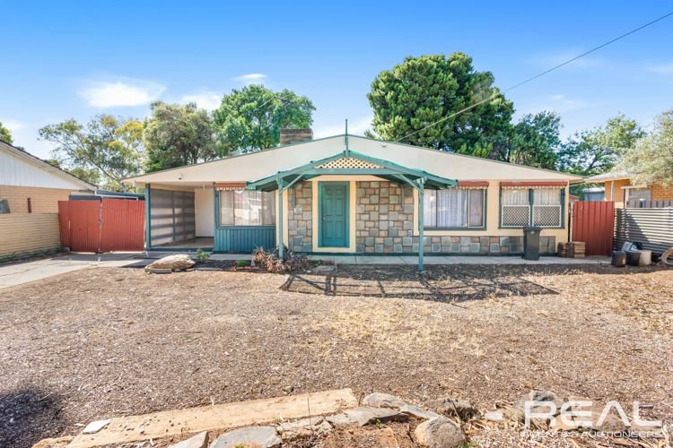 33 Manningford Road, Elizabeth South SA 5112