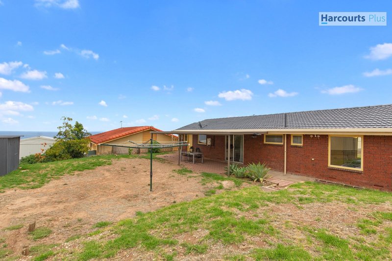 Photo - 33 Manunda Way, Hallett Cove SA 5158 - Image 15