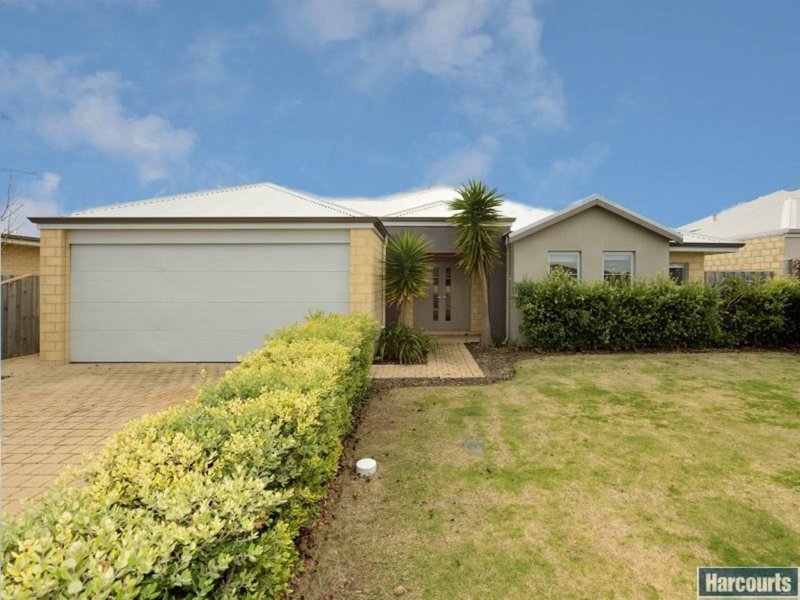 33 Marsdenia Road, Halls Head WA 6210