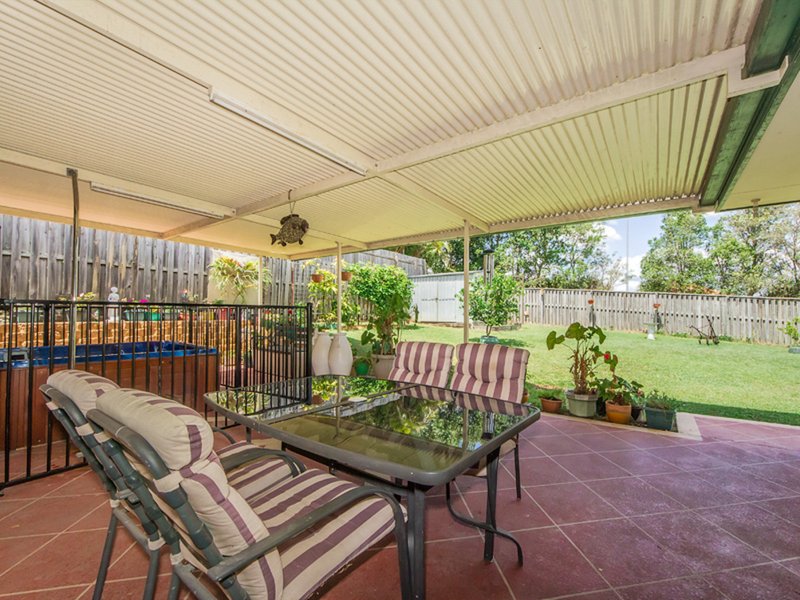 Photo - 33 Maui Crescent, Oxenford QLD 4210 - Image 7