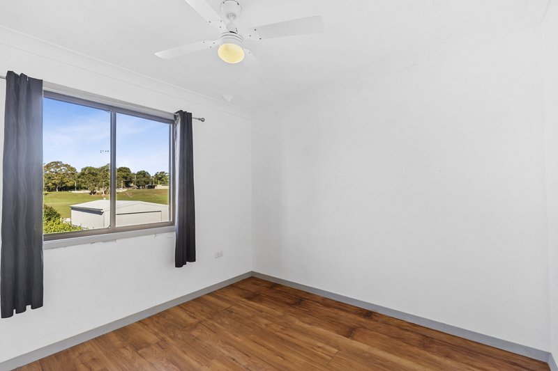 Photo - 33 Mawson Drive, Killarney Vale NSW 2261 - Image 8