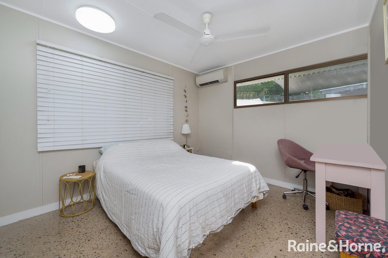 Photo - 33 Mccabe Crescent, Arcadia QLD 4819 - Image 8