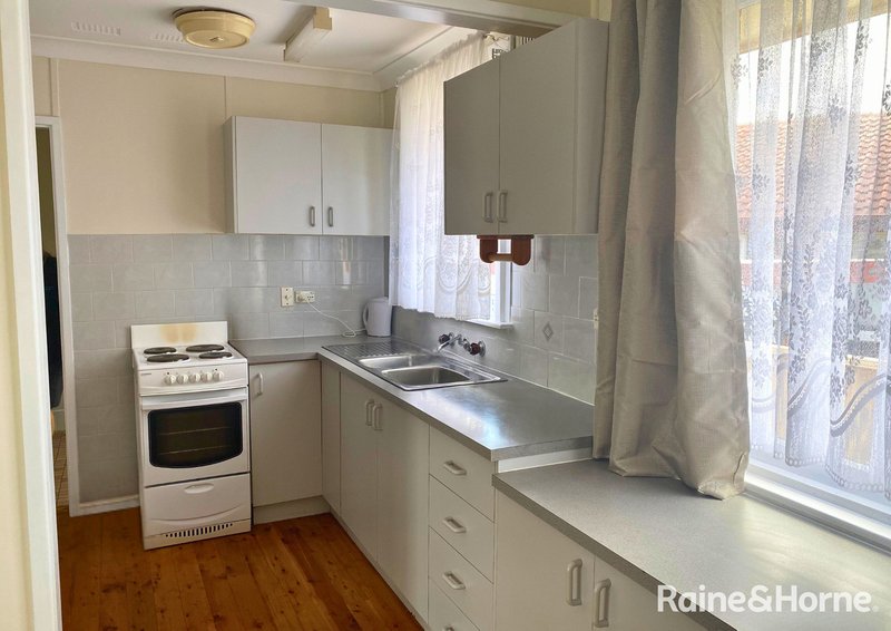 Photo - 33 Mckay Street, Nowra NSW 2541 - Image 2
