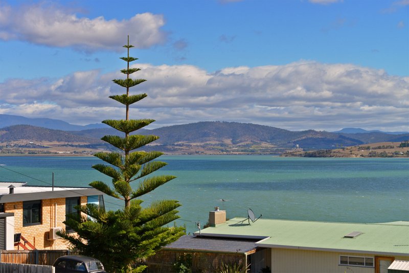 Photo - 33 Mckinly Street, Midway Point TAS 7171 - Image 5