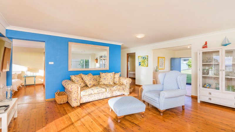 Photo - 33 Mcmillan Crescent, Dalmeny NSW 2546 - Image 3