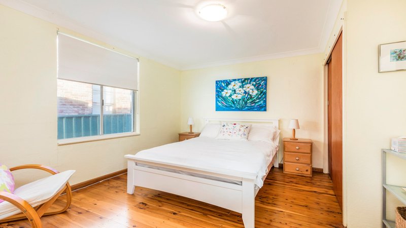 Photo - 33 Mcmillan Crescent, Dalmeny NSW 2546 - Image 11