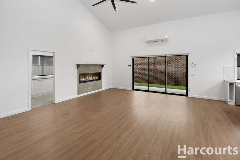 Photo - 33 Mcpherson Street, Horsham VIC 3400 - Image 3